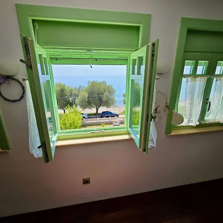 Ferienhaus Blue Aura Loutra Elevtheron
